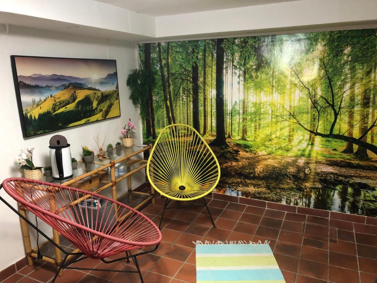 Haus Mit Sauna Und Privatem Badeteich In Anif Bei Salzburg Екстериор снимка