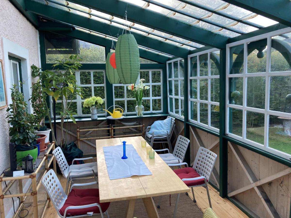 Haus Mit Sauna Und Privatem Badeteich In Anif Bei Salzburg Екстериор снимка