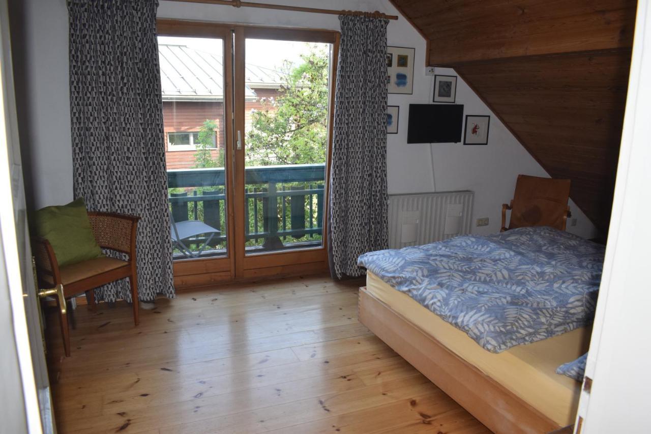Haus Mit Sauna Und Privatem Badeteich In Anif Bei Salzburg Екстериор снимка